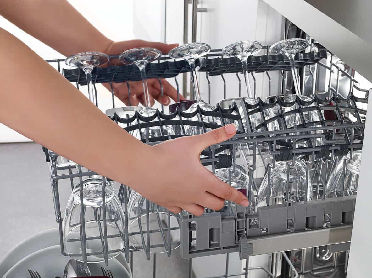 Comment déboucher un lave-vaisselle ? Les meilleurs conseils pour vous