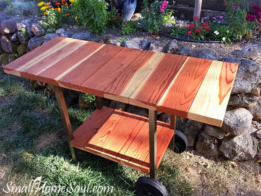 Fabriquer un chariot de patio à partir d'un vieux barbecue