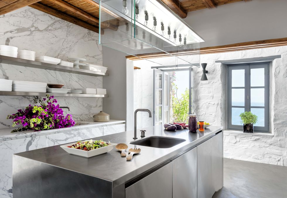 armoires de cuisine contemporaines Une luxueuse cuisine en marbre